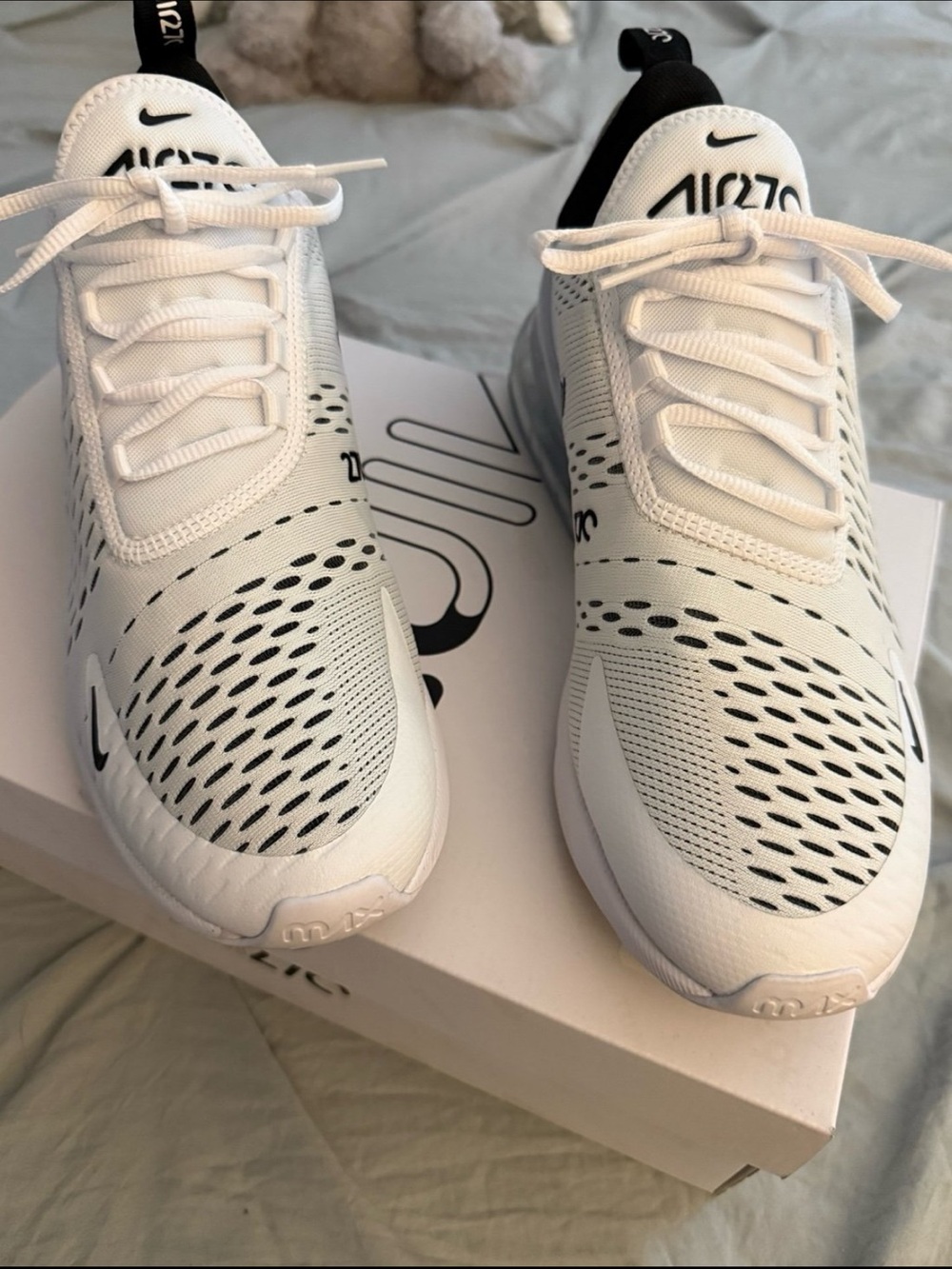 Nike Women's White and Black Breathable Running Sneakers